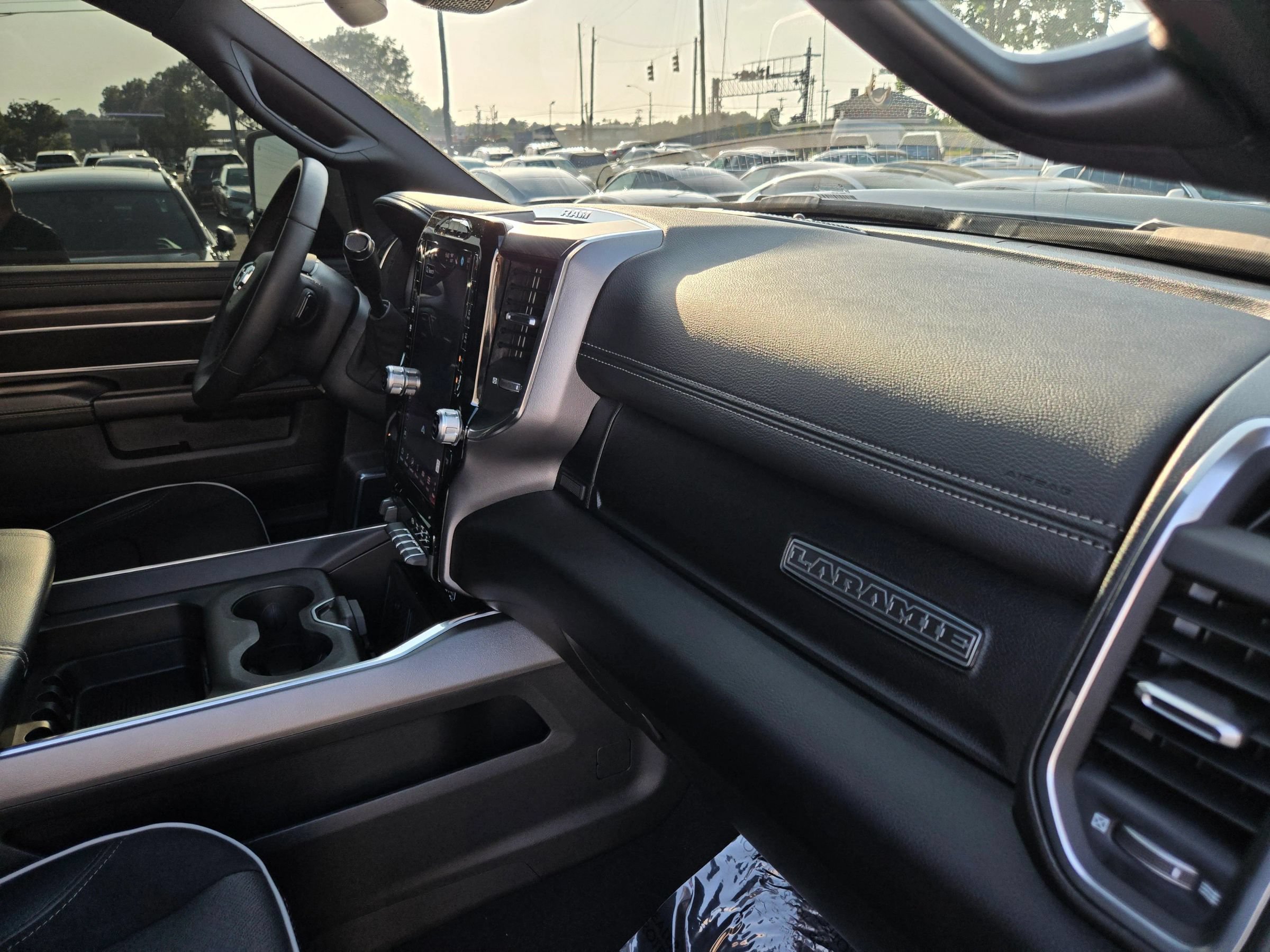 Used 2025 RAM 2500 Laramie w/ Night Edition AWD/4WD image 20