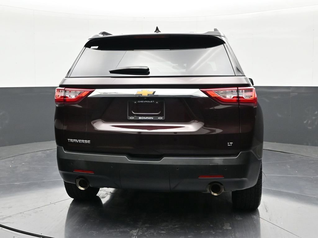 Used 2021 Chevrolet Traverse LT image 4