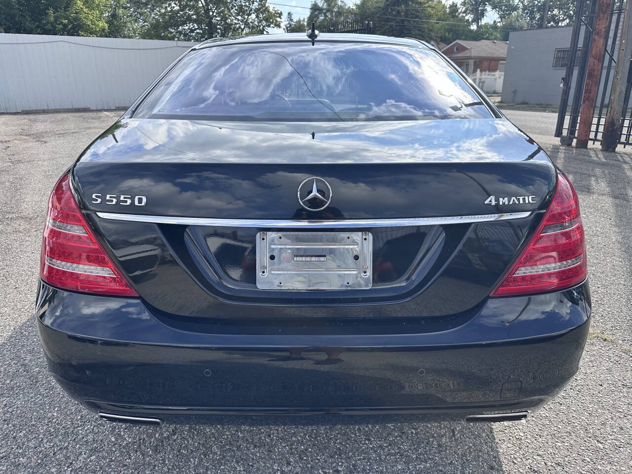 Used 2012 Mercedes-Benz S 550 4MATIC image 6