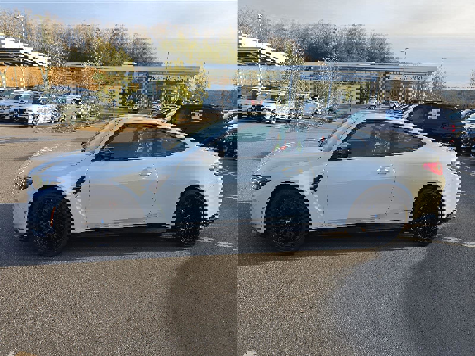 Used 2025 BMW M4 Coupe w/ Executive Package image 5