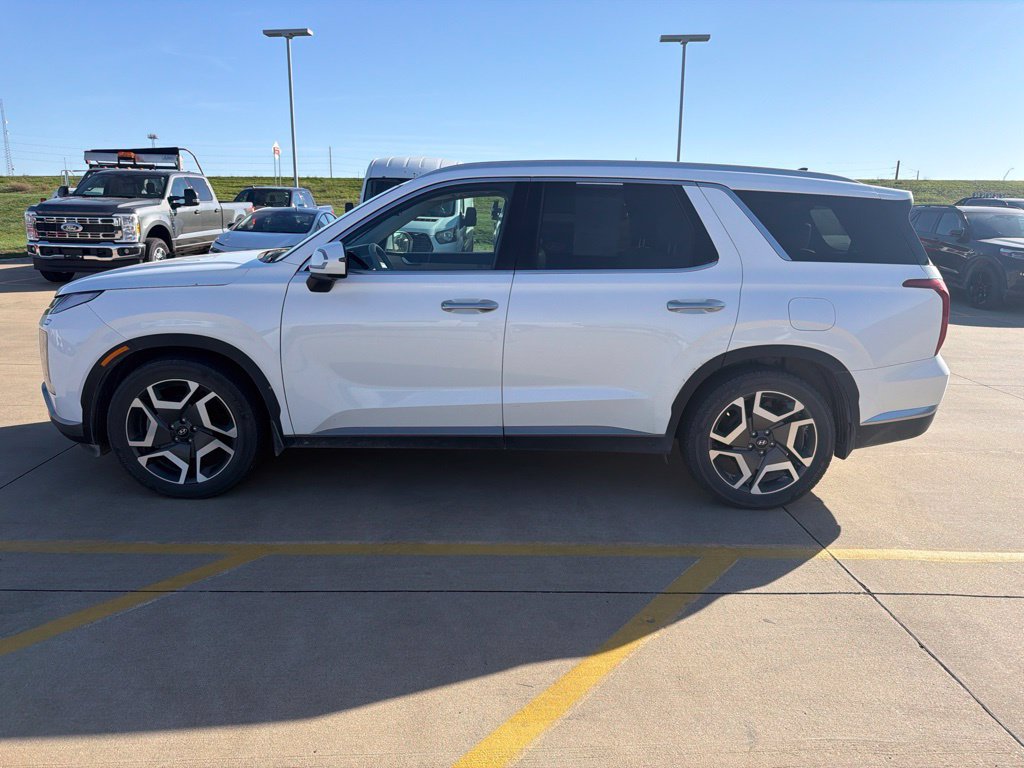 Used 2023 Hyundai Palisade Limited AWD/4WD image 6