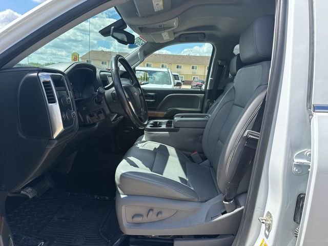 Used 2018 Chevrolet Silverado 1500 LTZ AWD/4WD image 16