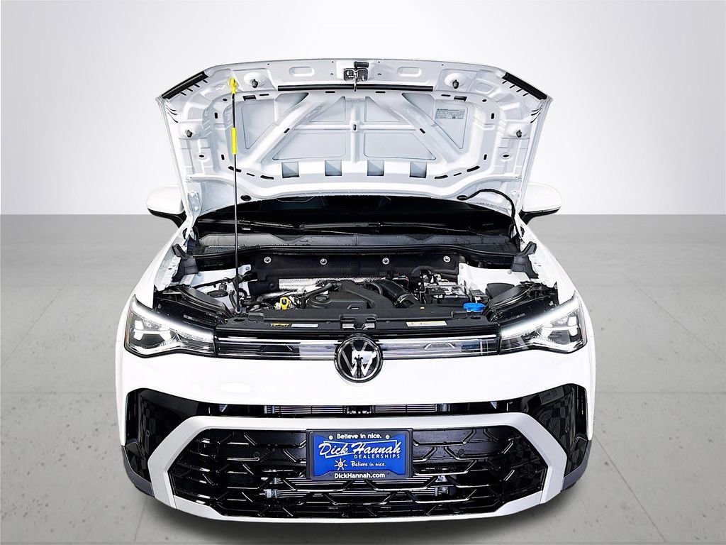 New 2025 Volkswagen Taos SEL image 23
