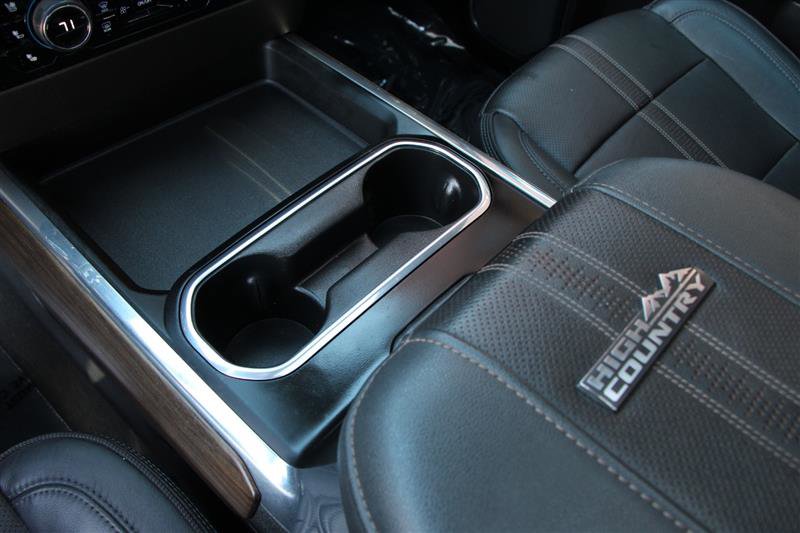 Used 2024 Chevrolet Silverado 2500 High Country w/ High Country Premium Package image 38