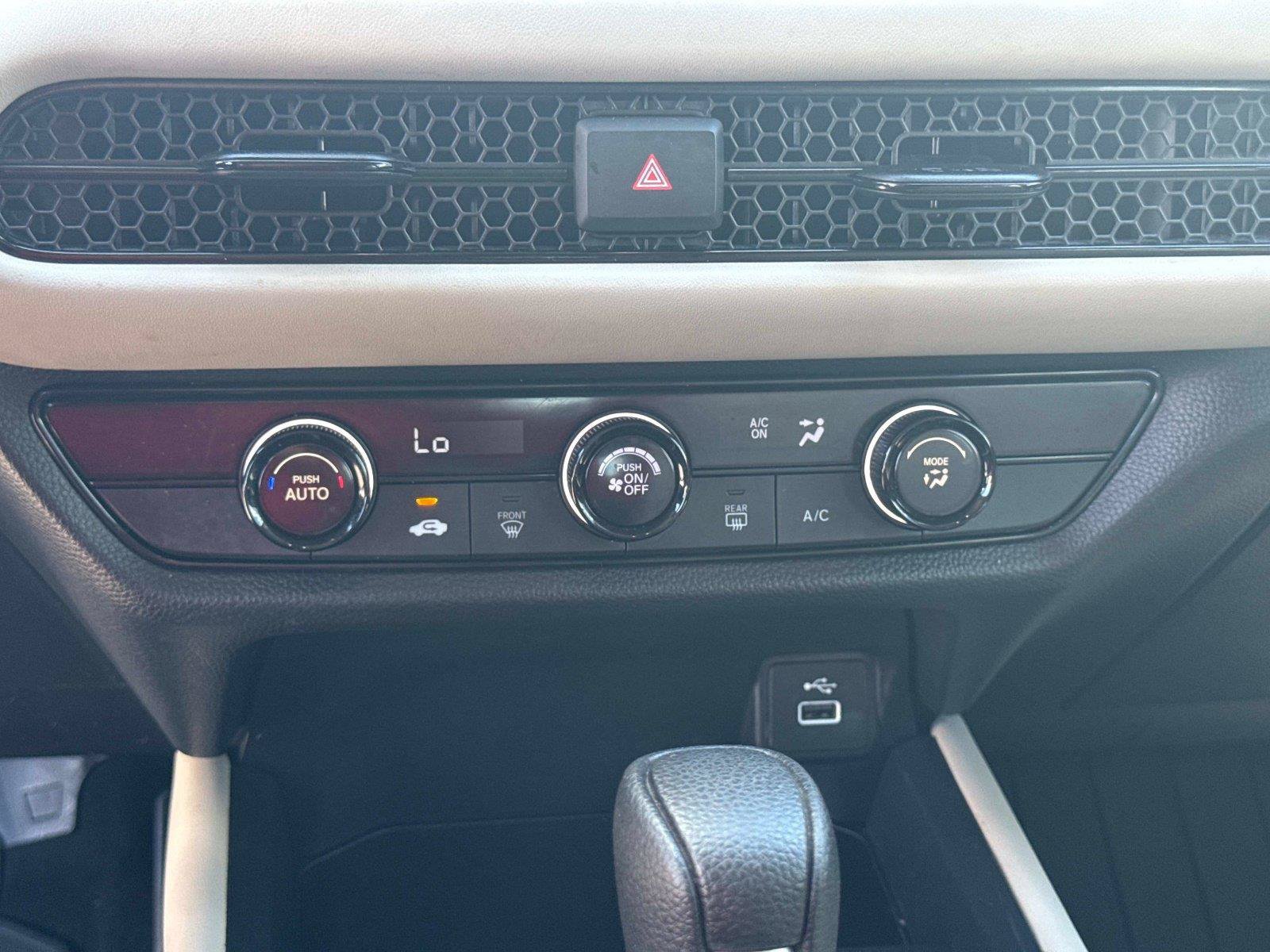 Certified 2025 Honda HR-V LX image 22