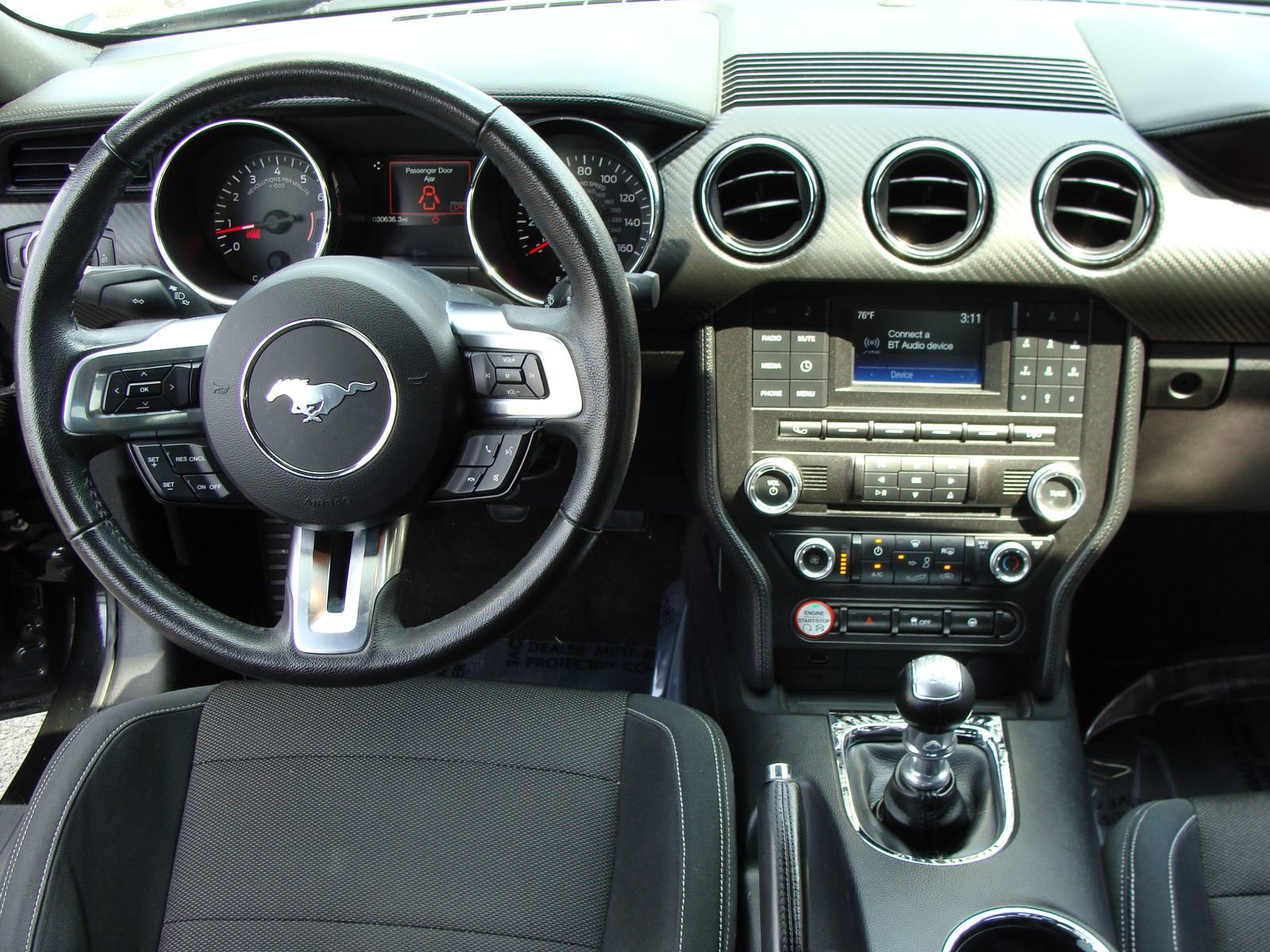 Used 2015 Ford Mustang Coupe image 9