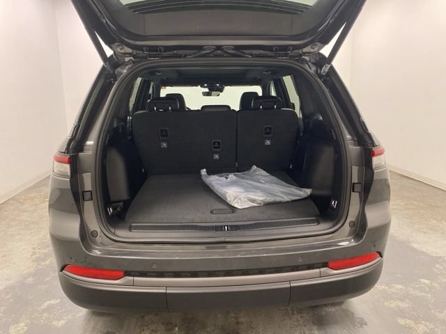 New 2026 Jeep Grand Cherokee Limited w/ Limited Altitude Package AWD/4WD image 30