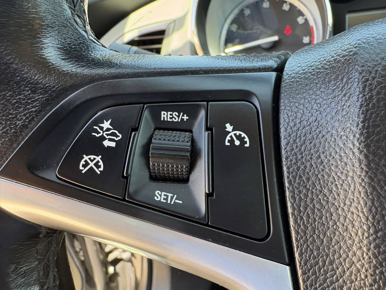 Used 2014 Buick Verano Convenience FWD image 40