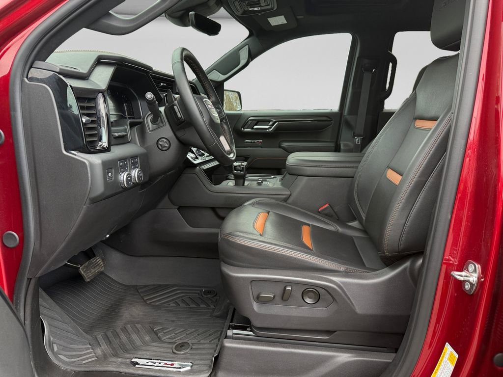 Used 2024 GMC Sierra 1500 AT4 w/ Technology Package AWD/4WD image 10