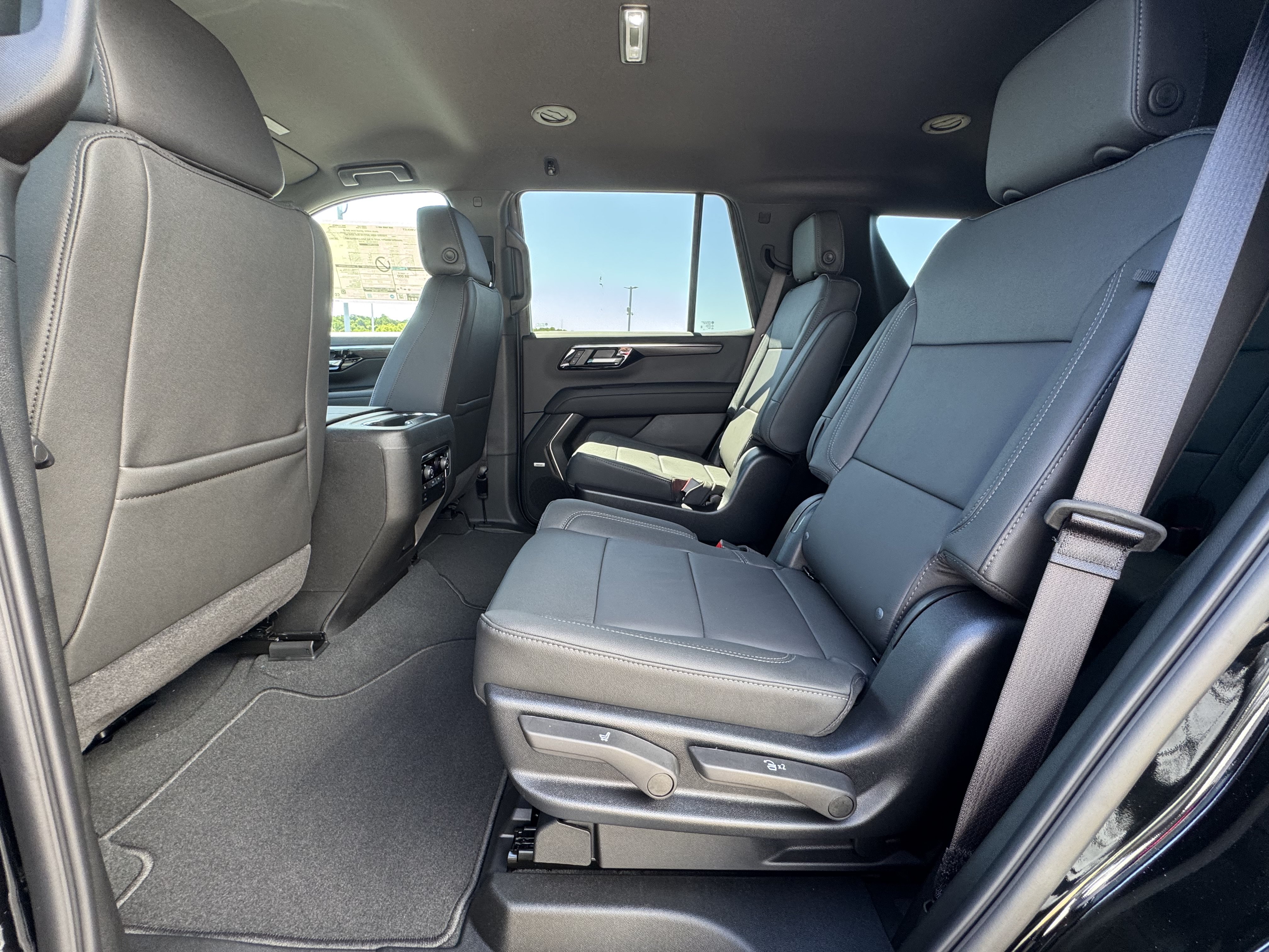 New 2026 Chevrolet Tahoe LT w/ Comfort Package AWD/4WD image 9