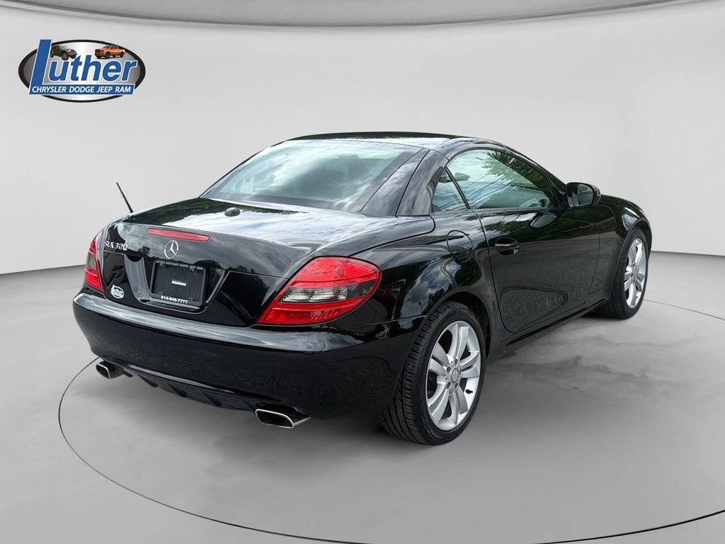 Used 2010 Mercedes-Benz SLK 300 image 5