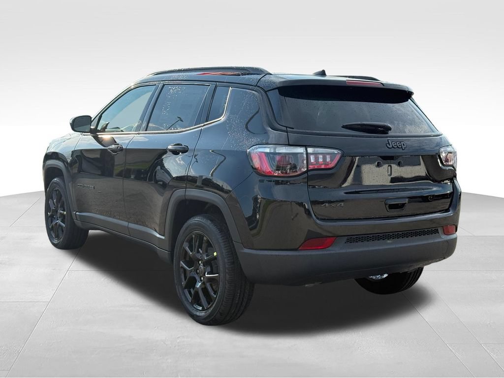 New 2026 Jeep Compass Latitude AWD/4WD image 3