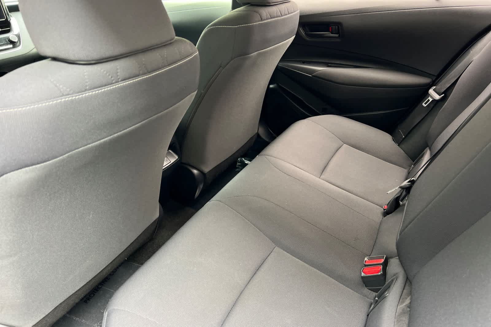 Used 2023 Toyota Corolla LE w/ Carpet Mat Package (TMS) FWD image 4