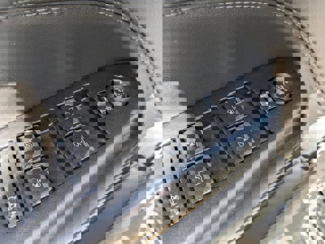 Used 2016 Cadillac SRX FWD image 23