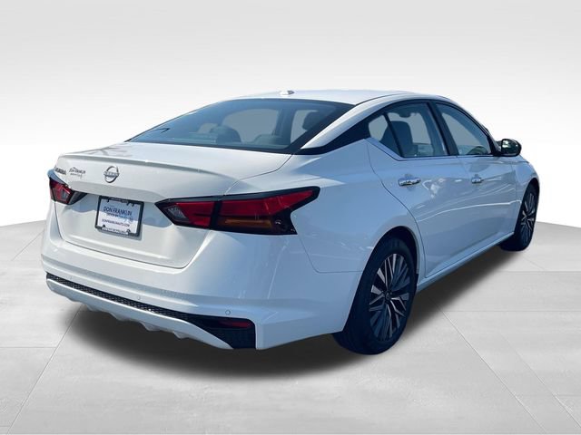 Certified 2025 Nissan Altima 2.5 SV FWD image 5