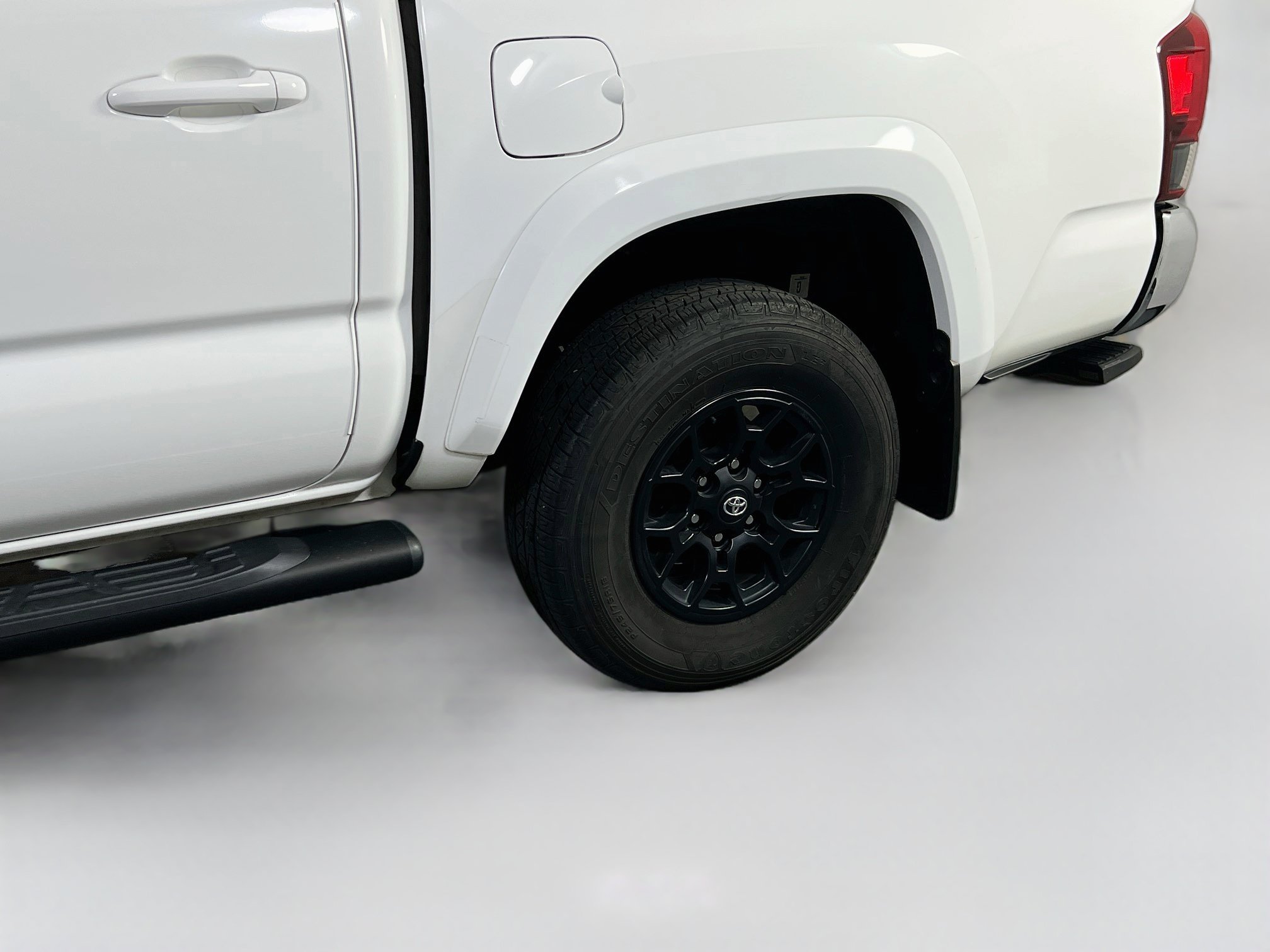 Used 2022 Toyota Tacoma SR5 AWD/4WD image 28