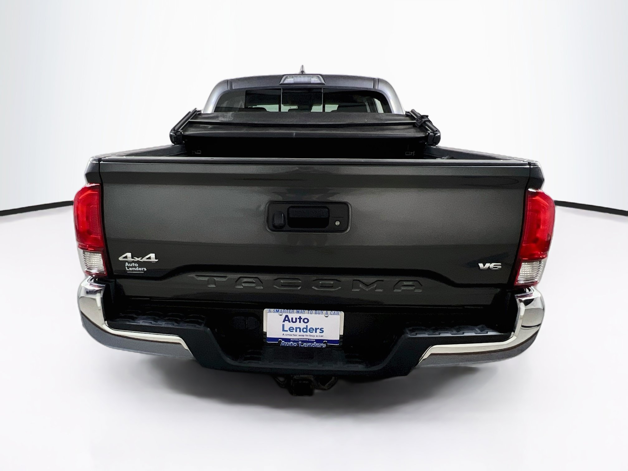 Used 2019 Toyota Tacoma SR5 AWD/4WD image 6