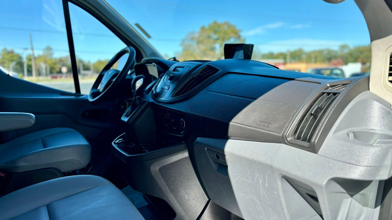 Used 2018 Ford Transit 250 130 Low Roof image 14