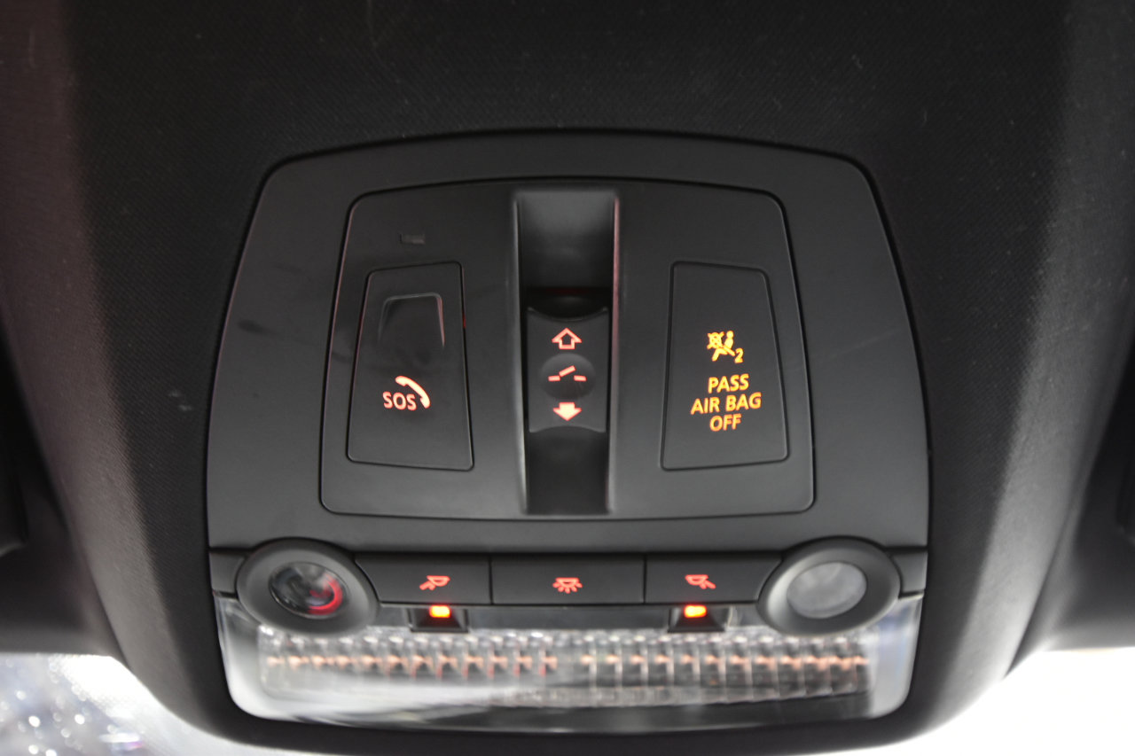 Used 2013 BMW 750i xDrive image 39