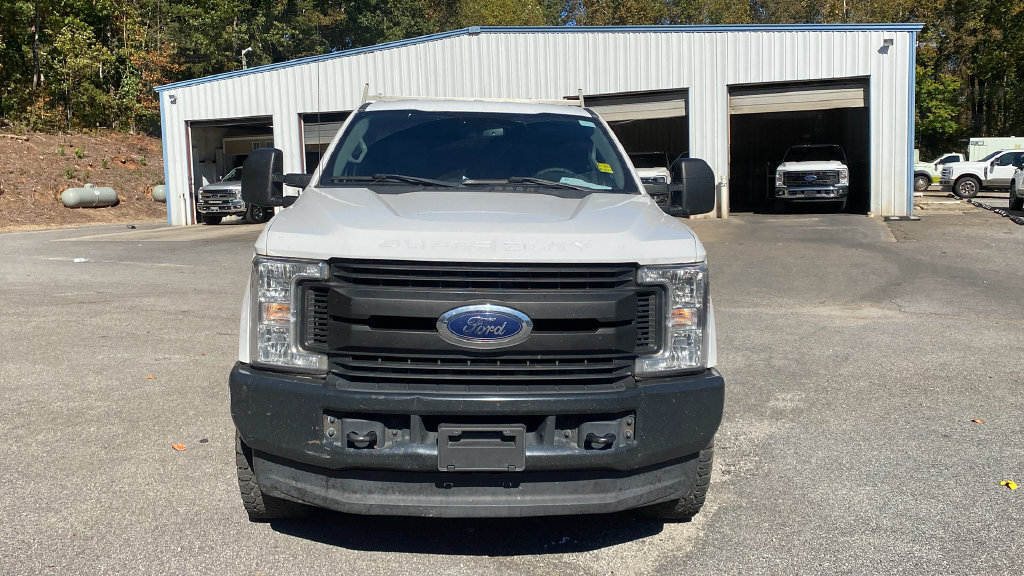 Used 2019 Ford F250 XL AWD/4WD image 2