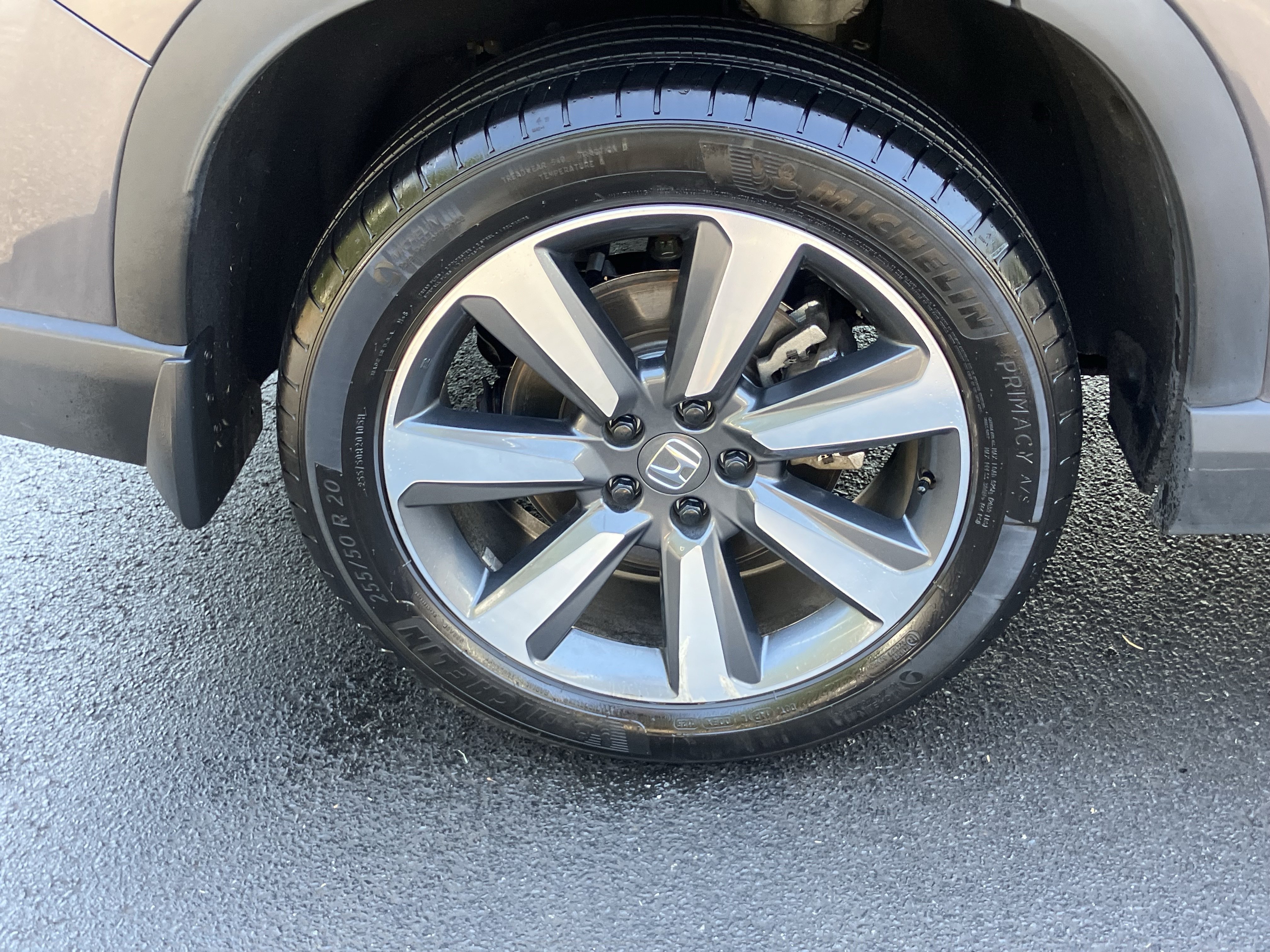 Certified 2025 Honda Pilot Touring image 13