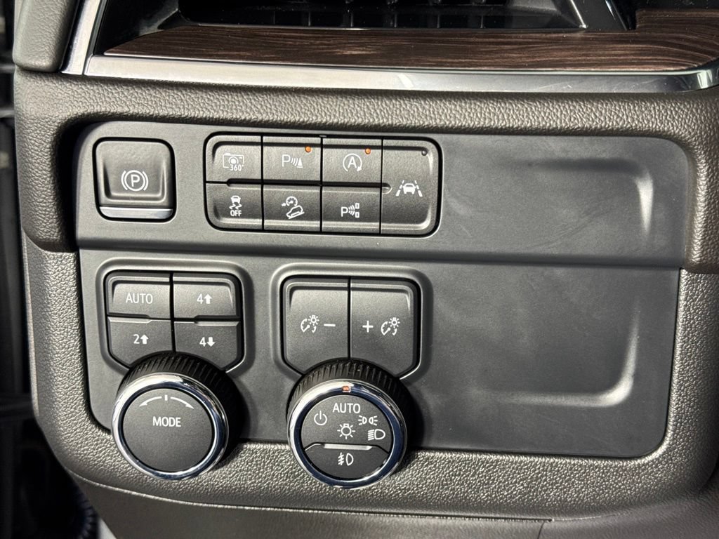 Certified 2025 Chevrolet Tahoe Z71 AWD/4WD image 15