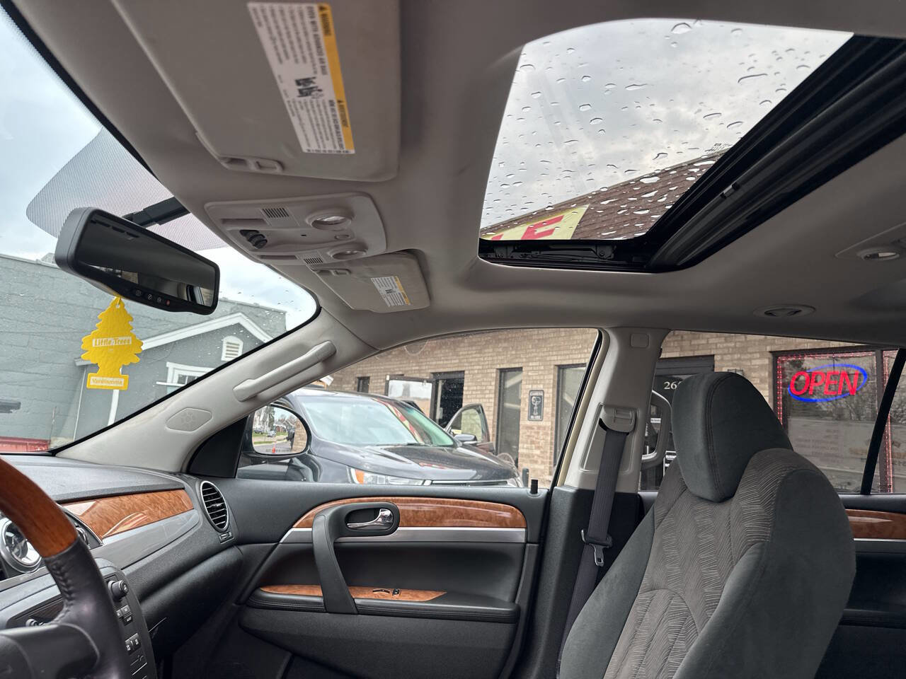 Used 2009 Buick Enclave CX w/ Driver Confidence Package image 16