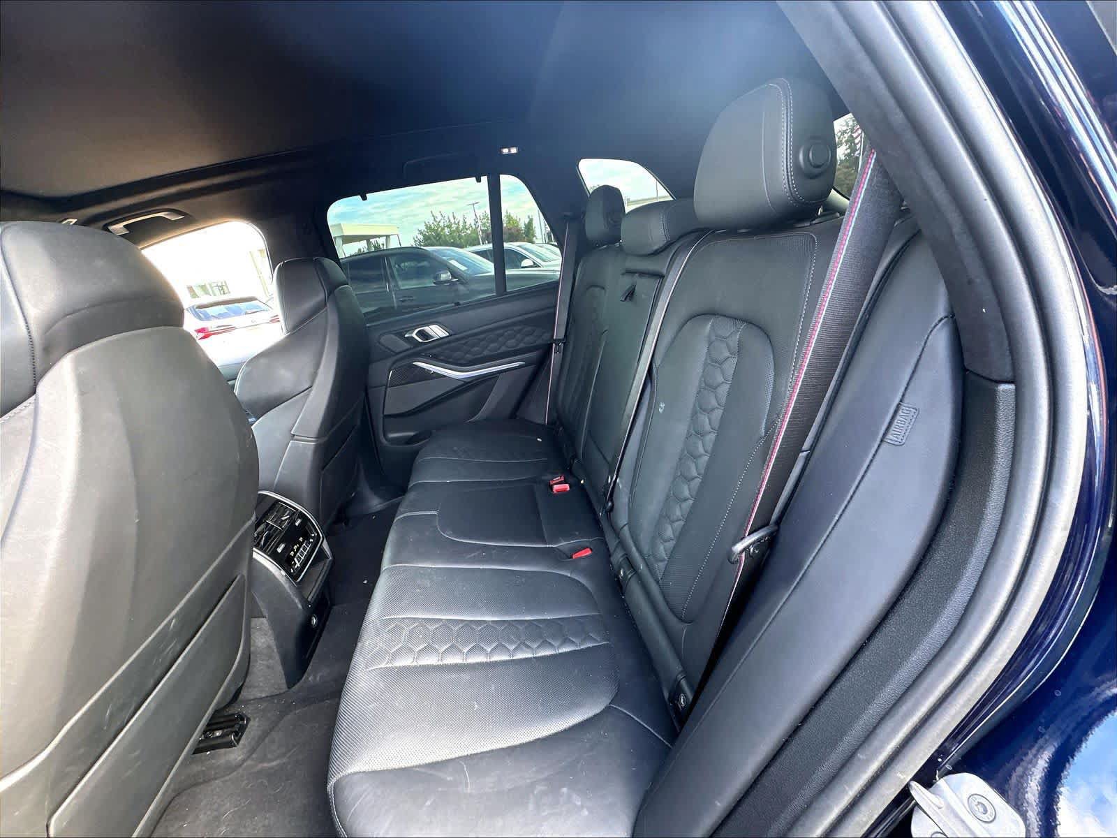 Used 2022 BMW X5 M w/ Competition Package 2 AWD/4WD image 22