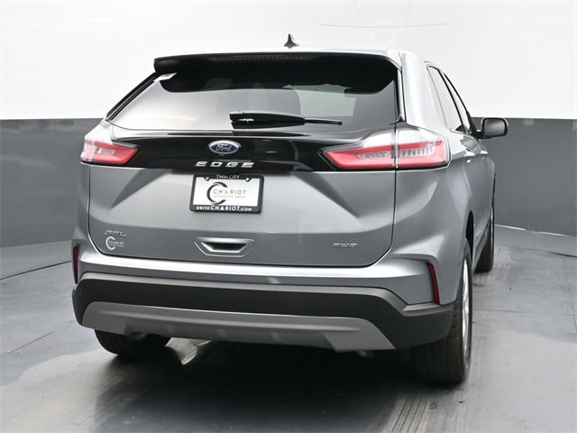 Used 2024 Ford Edge SEL image 5