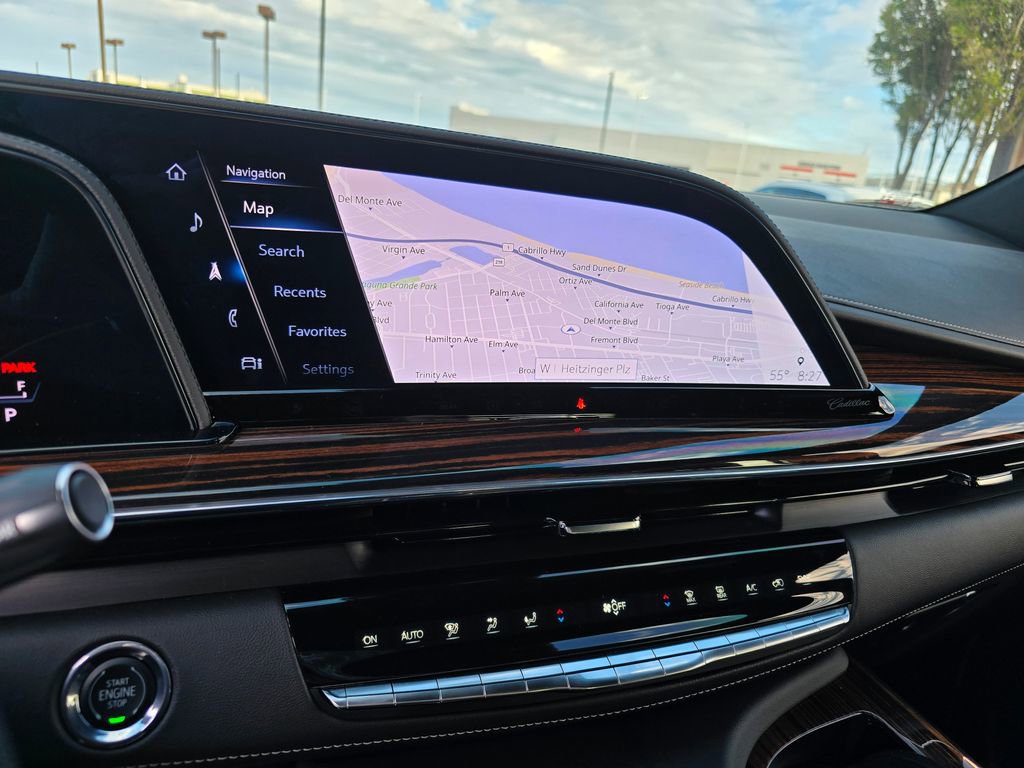 Used 2023 Cadillac Escalade Premium Luxury image 6