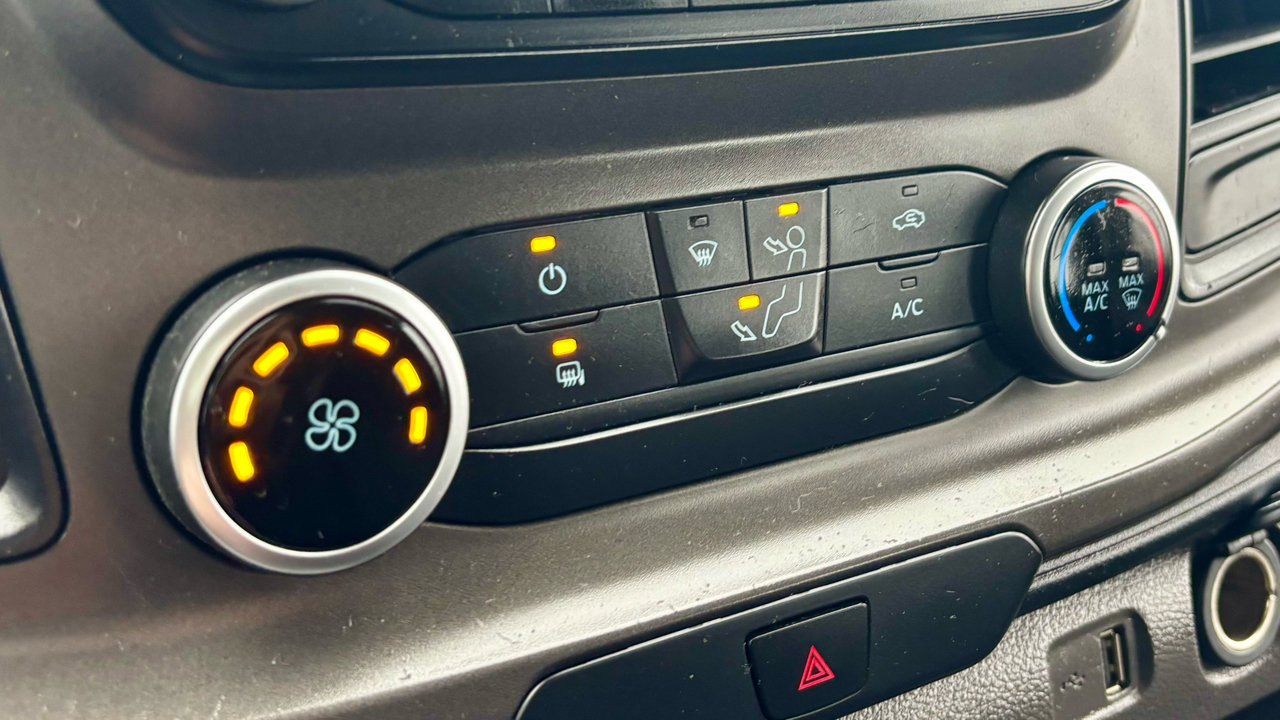 Used 2020 Ford Transit 350 XLT image 10