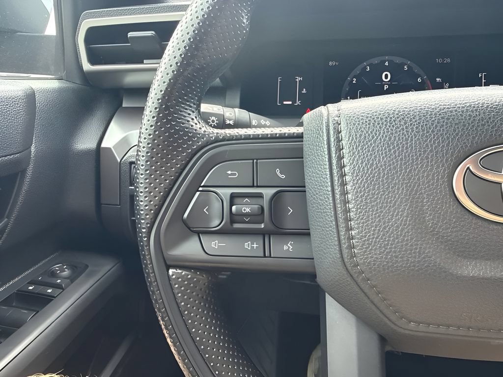 Used 2025 Toyota Tacoma SR5 AWD/4WD image 14
