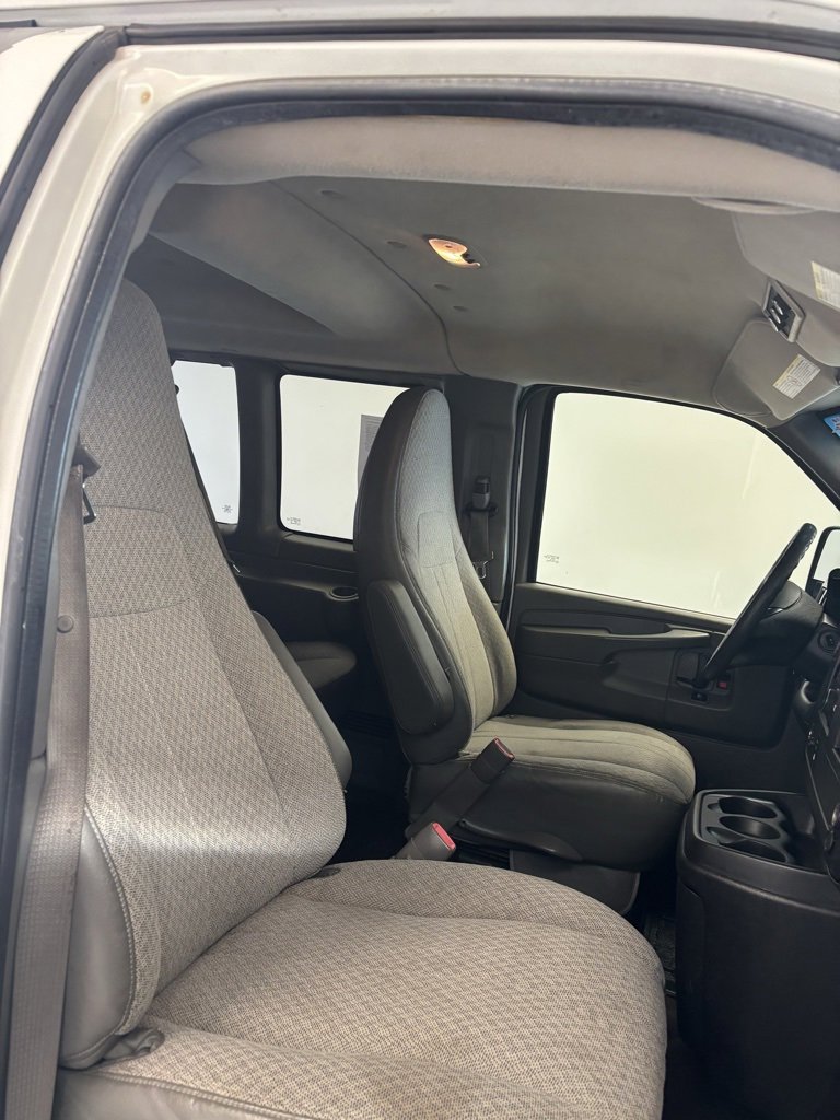 Used 2011 Chevrolet Express 3500 LT w/ LT Preferred Equipment Group image 18