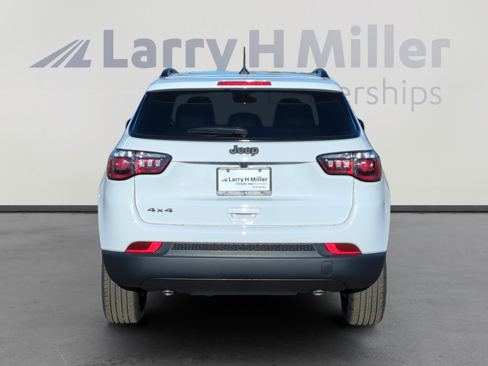 New 2026 Jeep Compass Latitude image 4