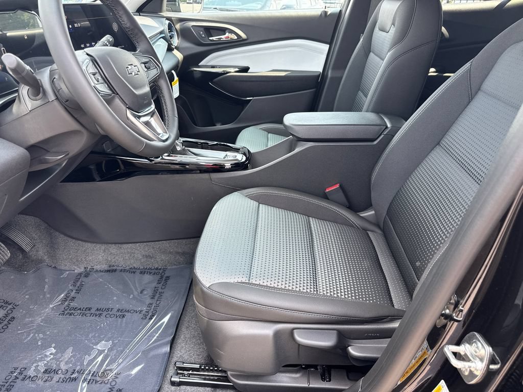 New 2026 Chevrolet Trax LT w/ Driver Confidence Package FWD image 10