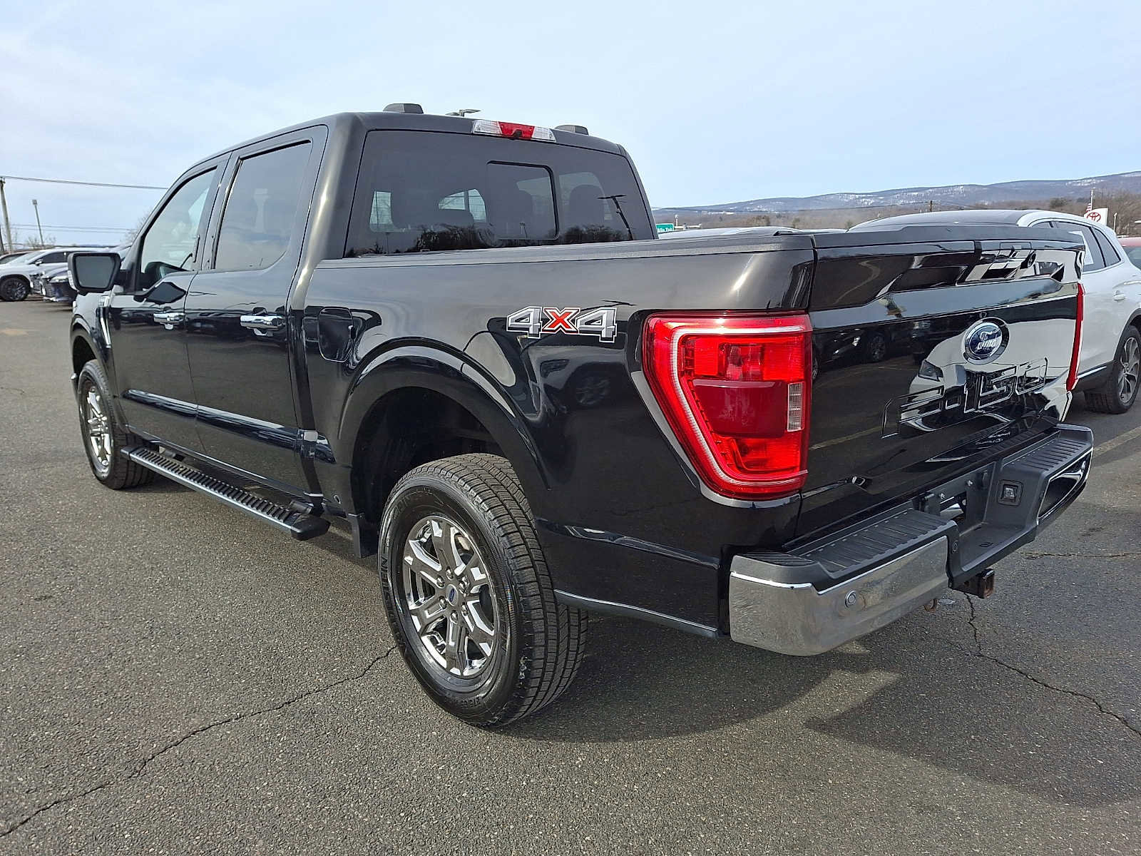 Used 2021 Ford F150 XLT w/ Equipment Group 302A High image 5