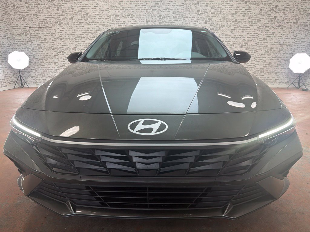 Certified 2026 Hyundai Elantra Sport w/ Cargo Package FWD image 2