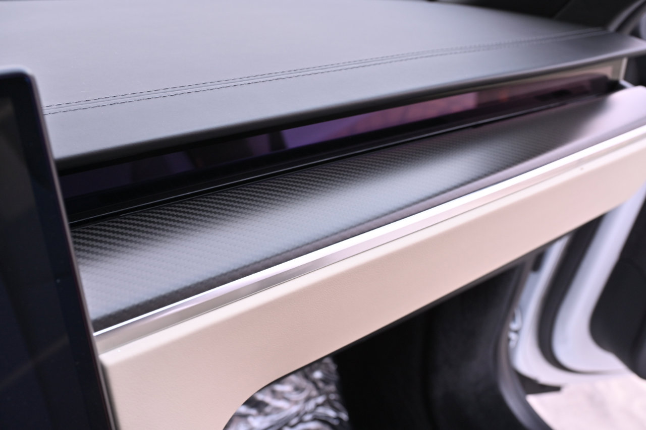 Used 2022 Tesla Model S Plaid image 32