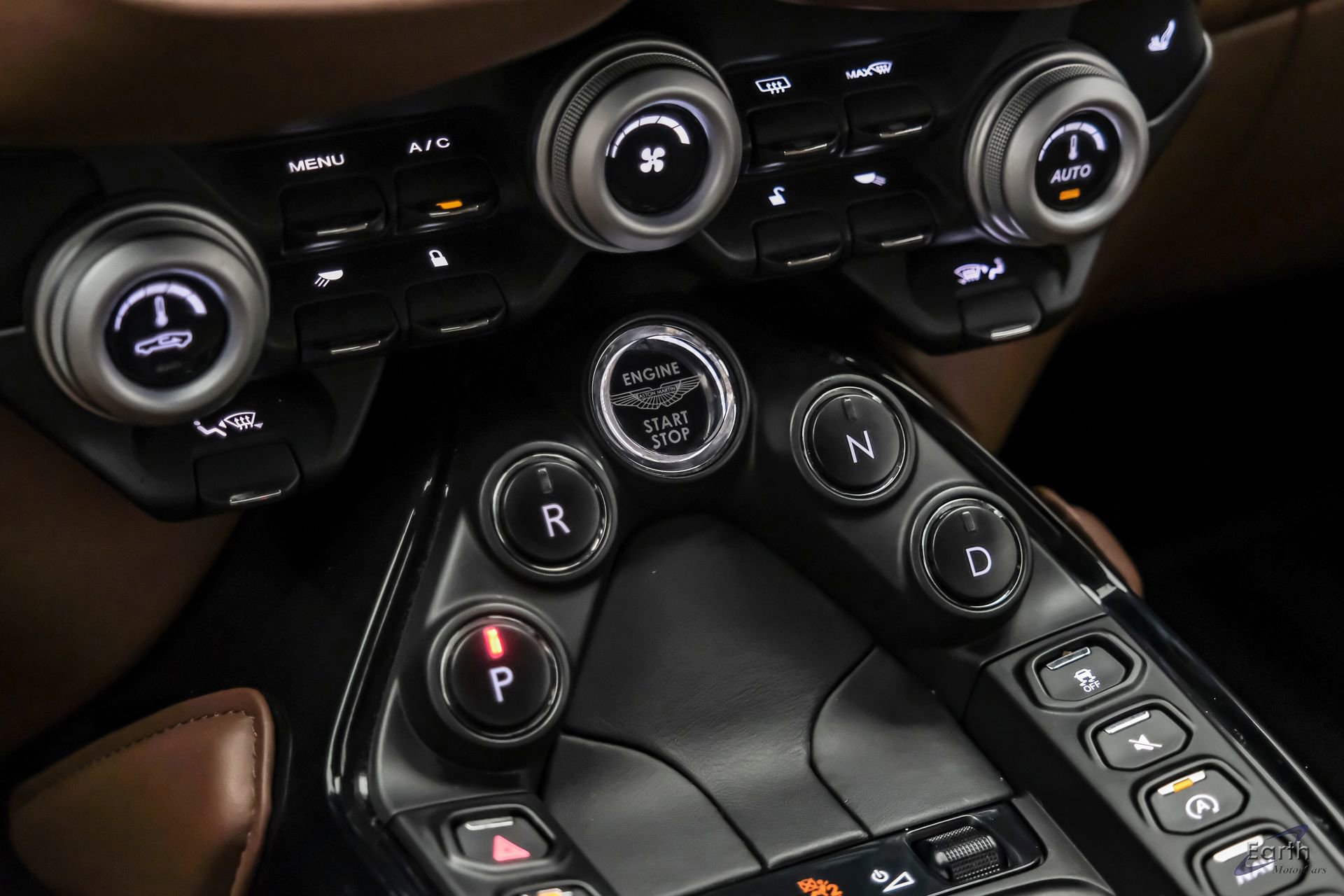 Used 2020 Aston Martin V8 Vantage Coupe RWD image 68