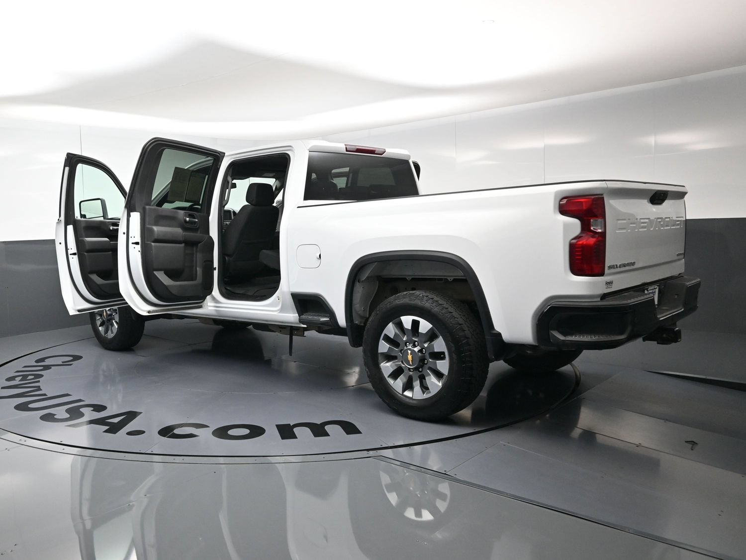 Used 2024 Chevrolet Silverado 2500 Custom w/ Custom Value Package AWD/4WD image 27