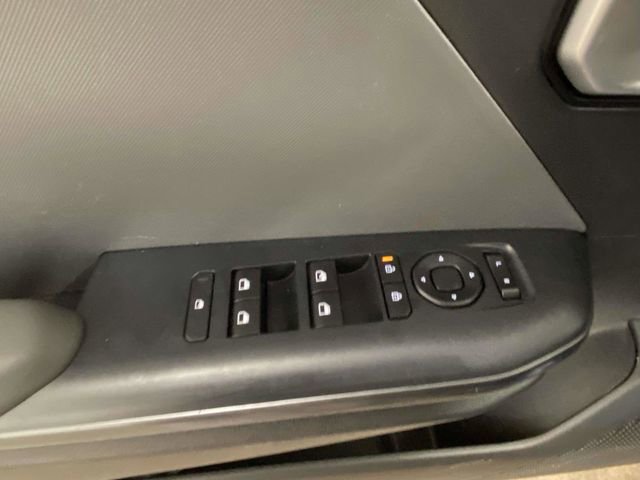 Used 2025 Kia K4 LXS image 13
