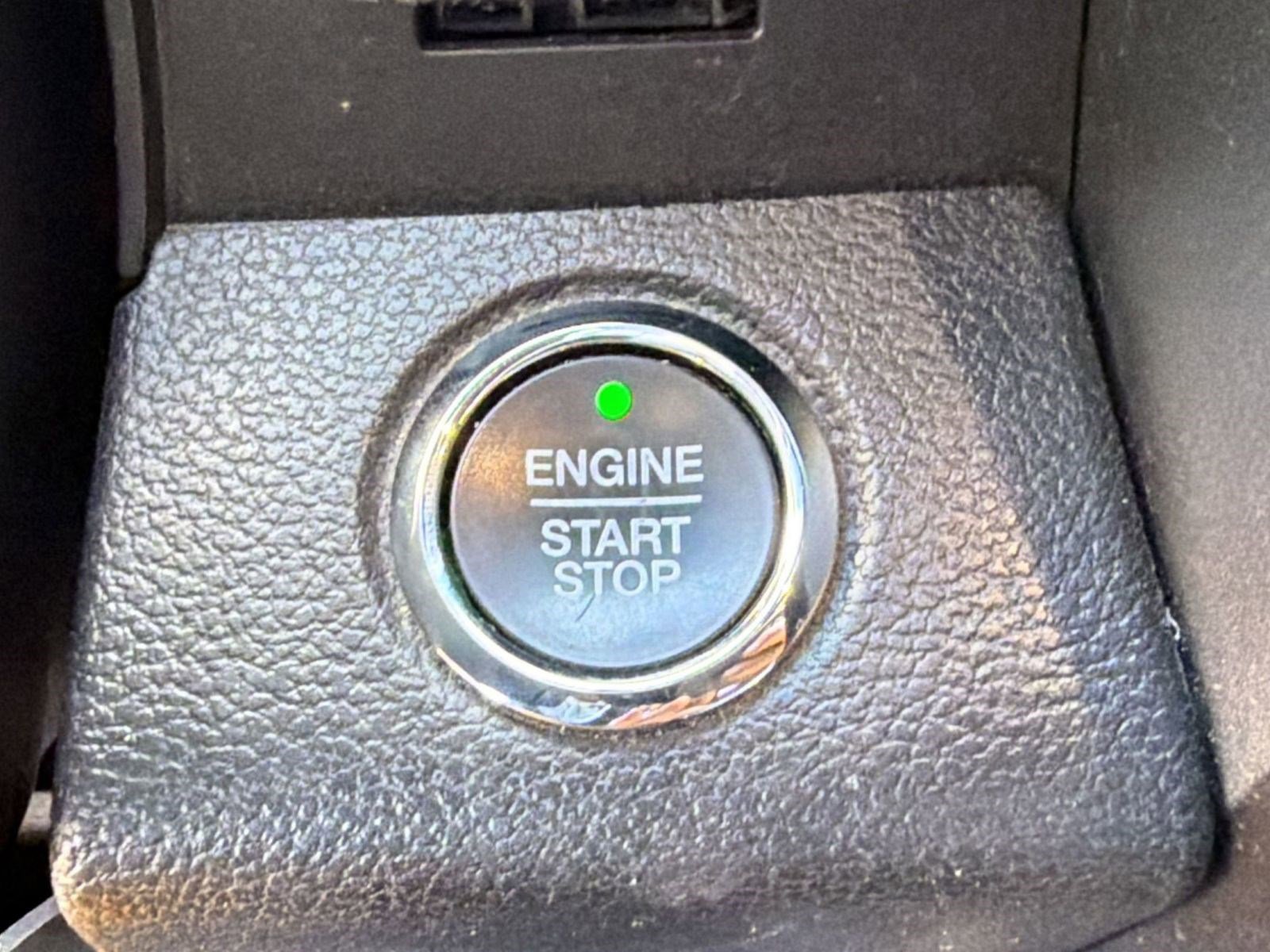 Used 2020 Ford Expedition Limited image 29