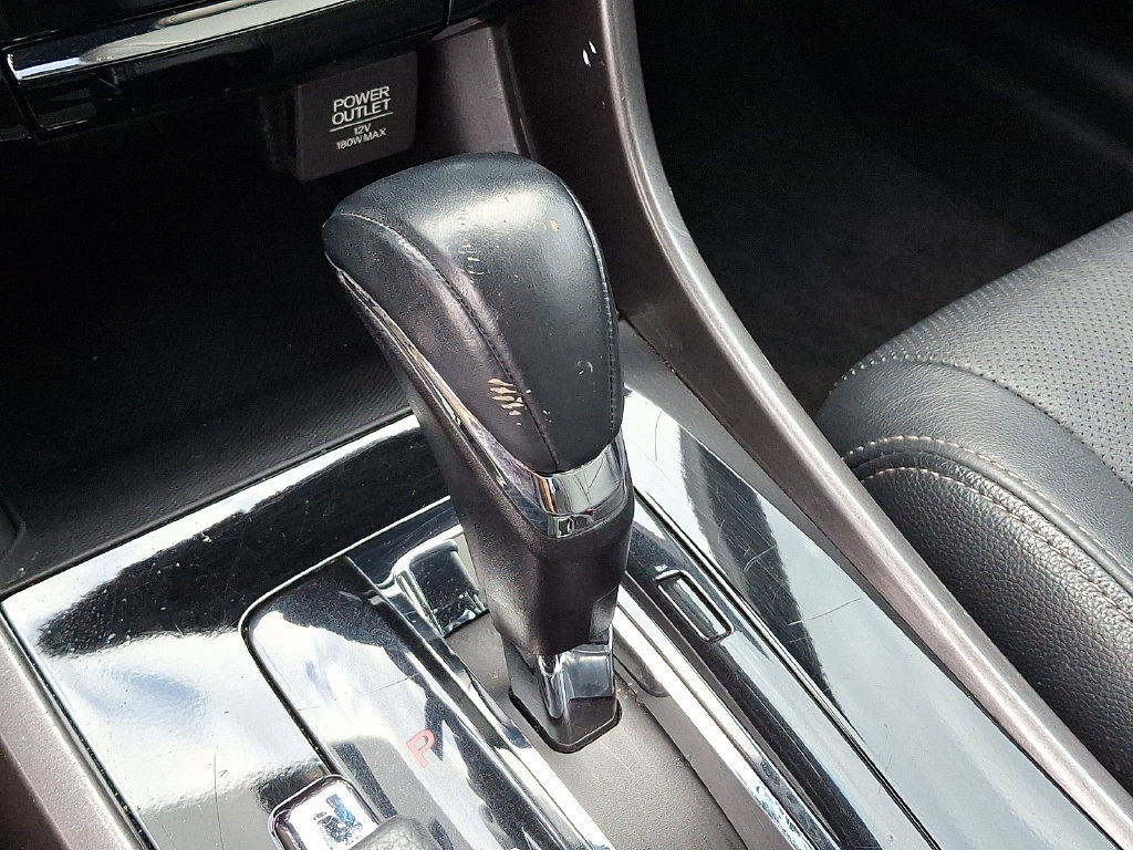 Used 2016 Honda Accord Sport image 18