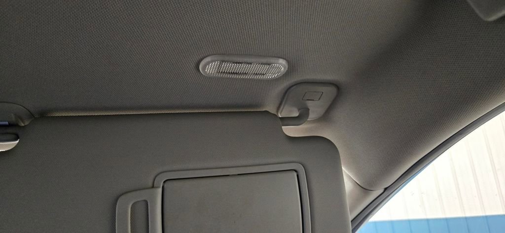 Used 2023 Nissan Rogue SV image 26