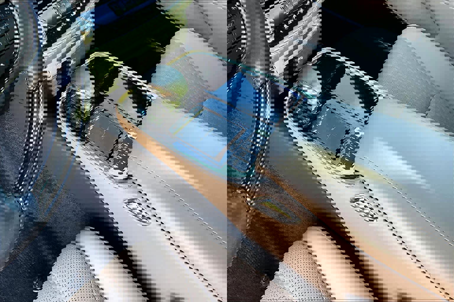 Used 2021 Lexus LS 500 w/ Interior Upgrade Package image 16