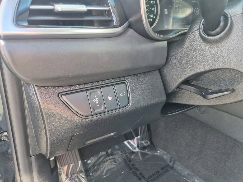 Used 2026 Genesis G70 2.5T image 12