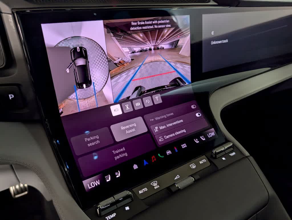 New 2026 Porsche Cayenne Turbo Electric AWD/4WD image 32