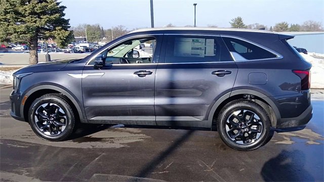 New 2026 Kia Sorento S image 8