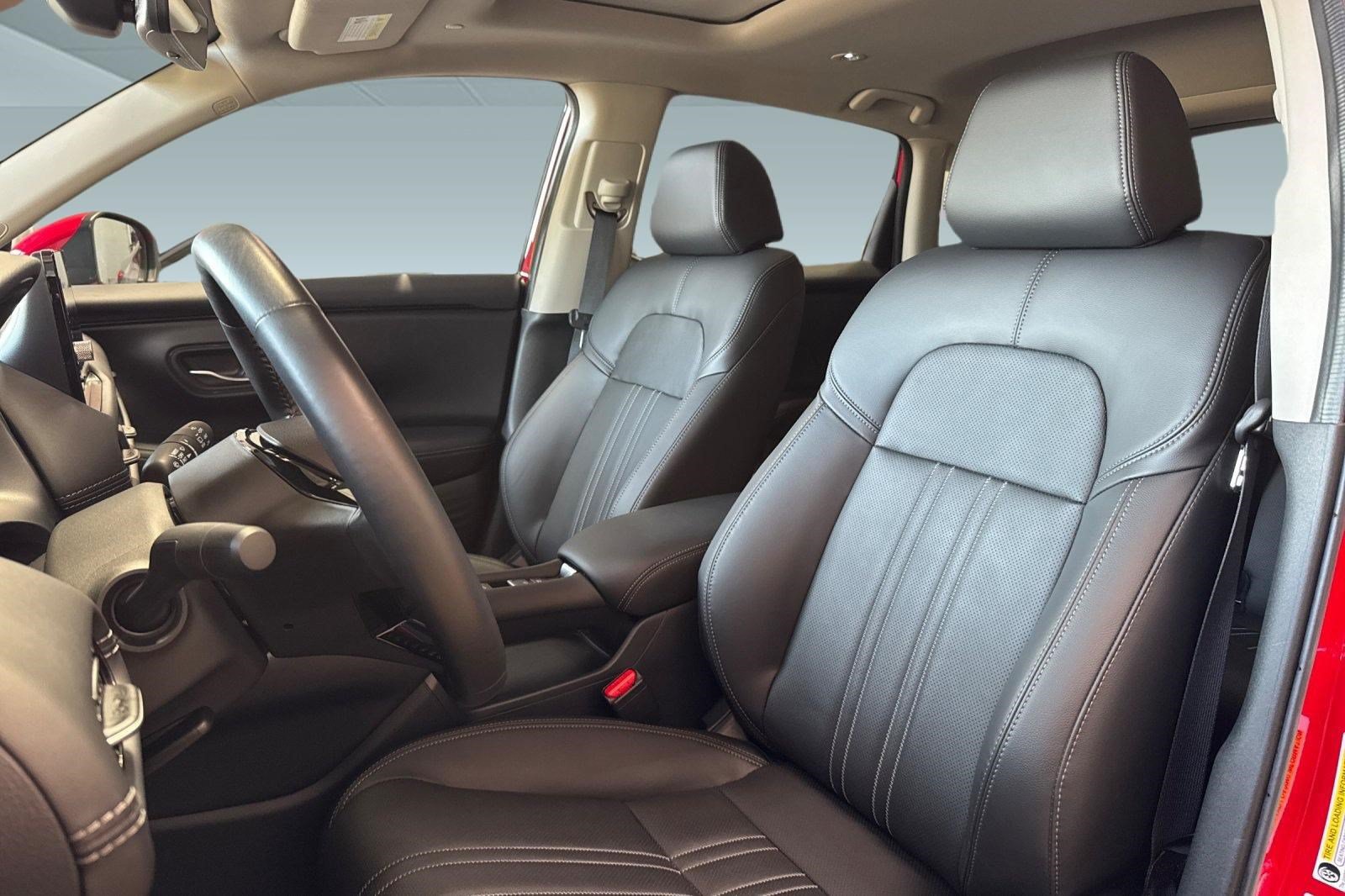 Certified 2024 Honda HR-V EX-L image 5
