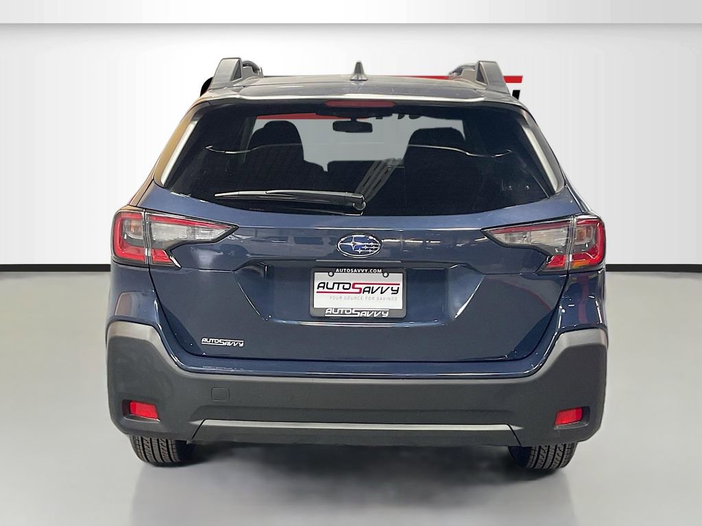 Used 2025 Subaru Outback Premium image 6